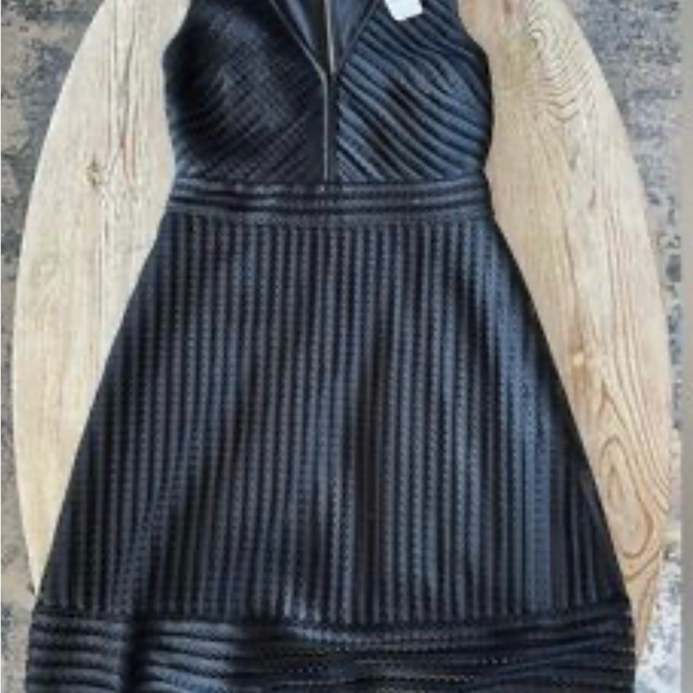 Elegant Black Sleeveless Dress